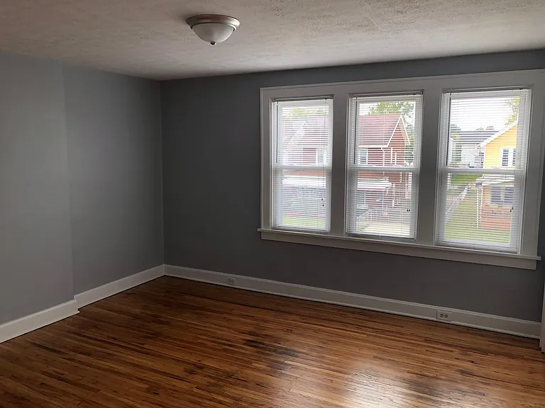 196 Dana Ave — Photo 14