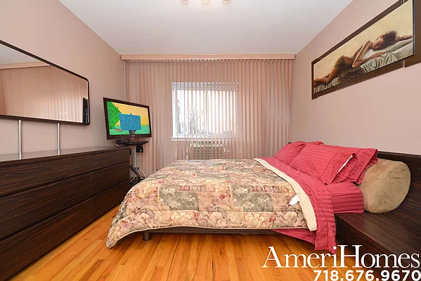 Sold by Amerihomes Realty of NY | media 4