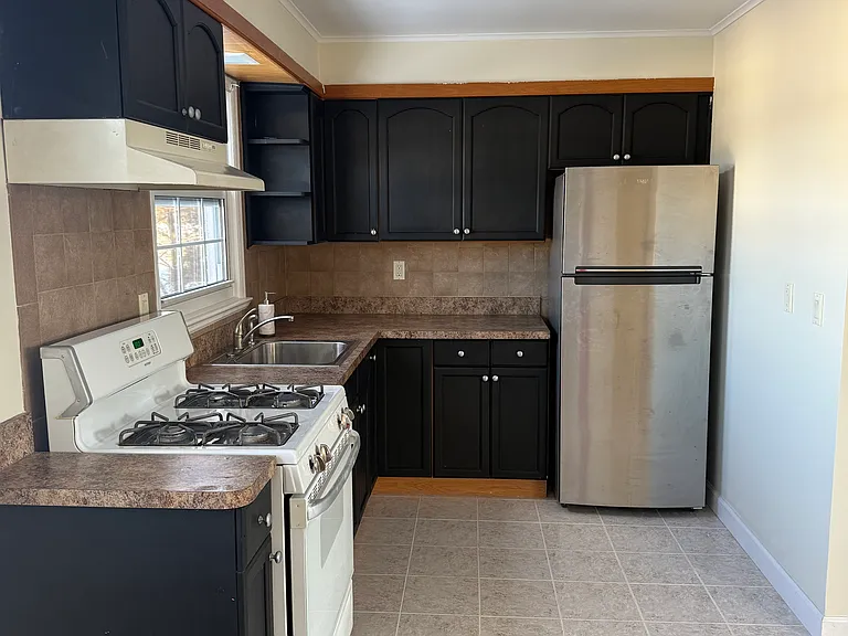 27 Wolverine St #2 — Photo 4