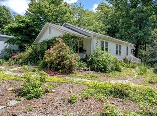 13 Deavermont Cir, Asheville, NC 28806