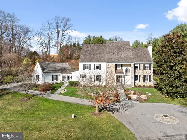 1195 S Leopard Rd, Berwyn, PA 19312