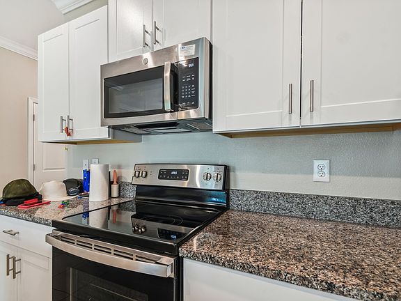 3rd image of 21868 Lyonia Ln