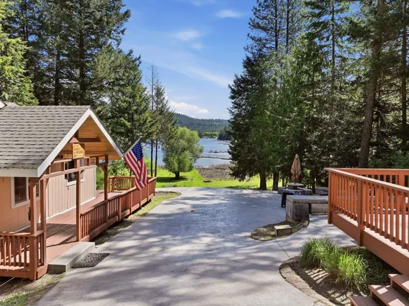 4090 Tamarack Bay Rd, Loon Lake, WA 99148