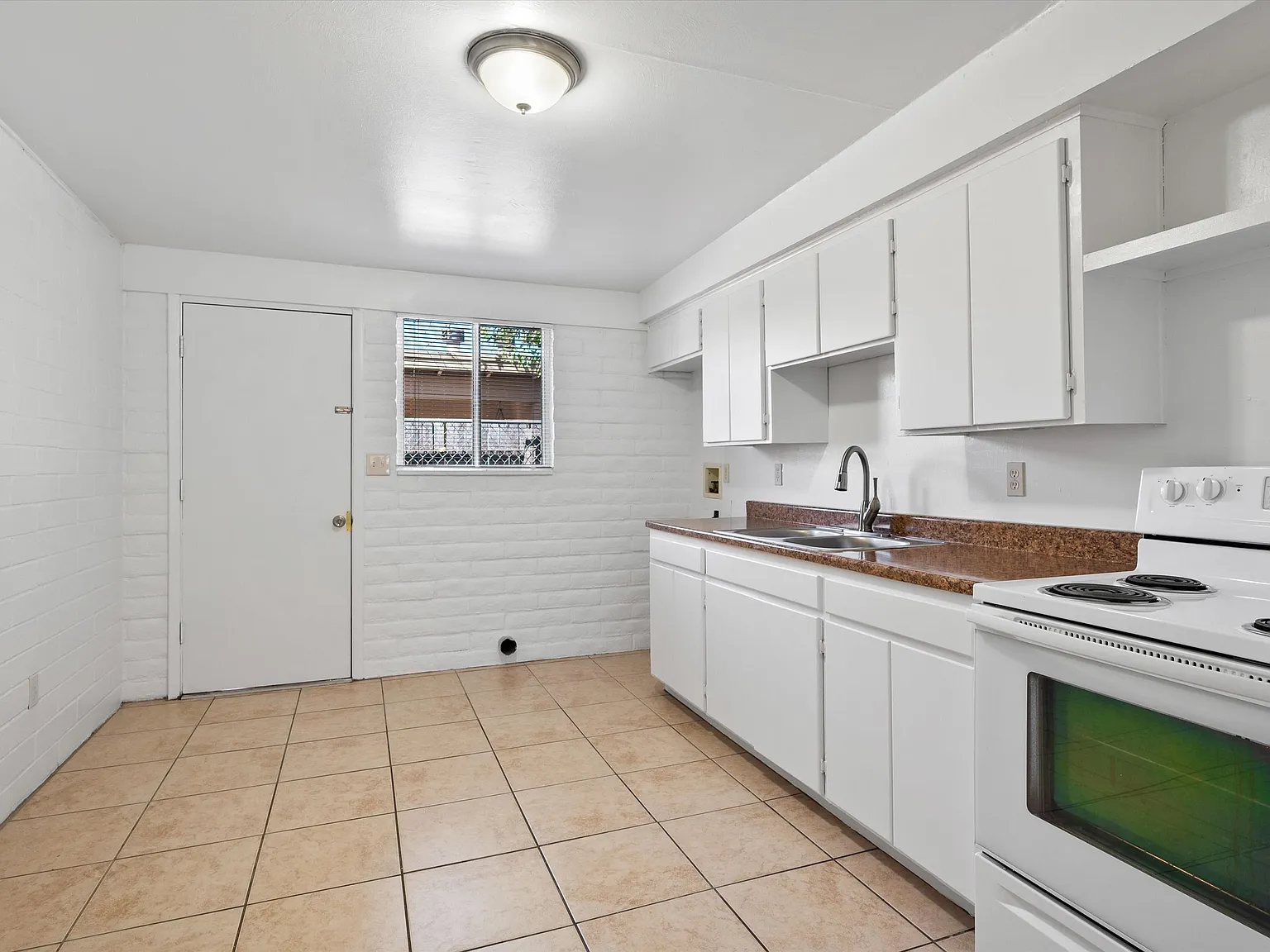 4525 E Bellevue St — Photo 4