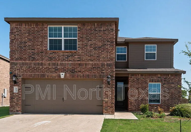 804 Calhoun Dr — Photo 2