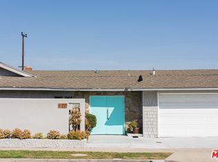 946 Coronado Dr, Costa Mesa, CA 92626