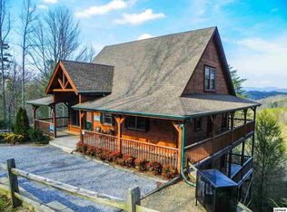 3719 Shadyview Ridge Rd, Sevierville, TN 37876