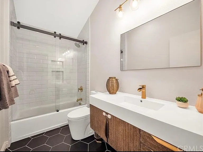 Bathroom #2