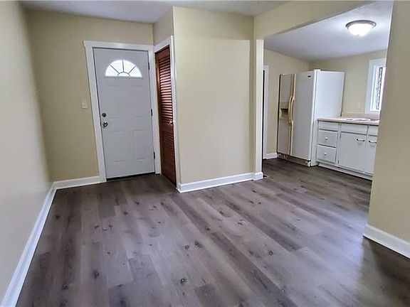 4th image of 271 Drexel Ave
