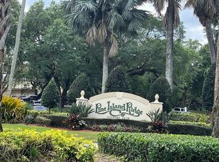 1518 Whitehall Dr APT 104, Davie, FL 33324