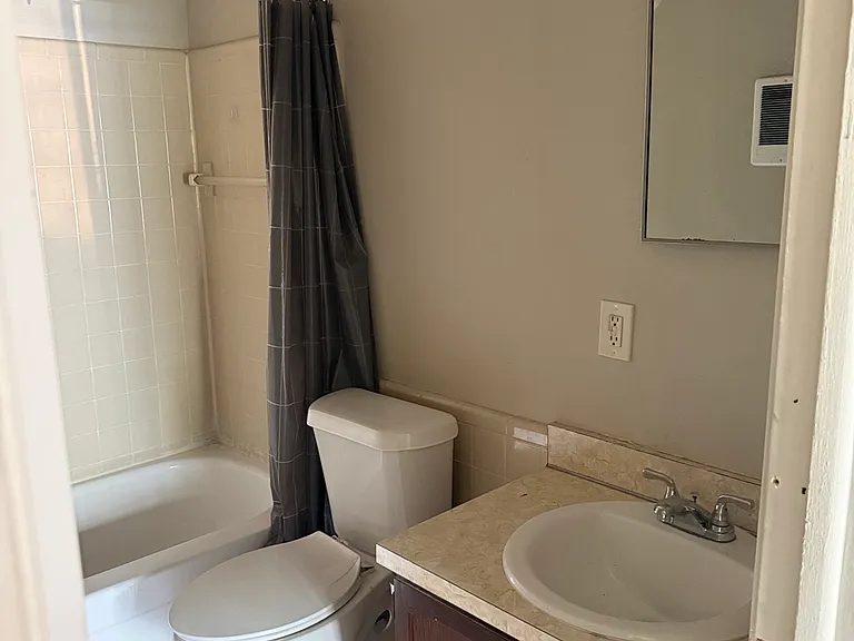 47109 Jefferson Ave #3 — Photo 8