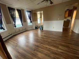 27 Rockdale St #1, Worcester, MA 01606