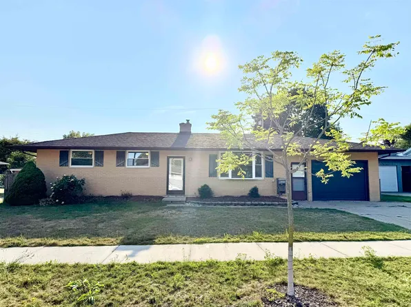 5368 Durwood Dr, Swartz Creek, MI 48473