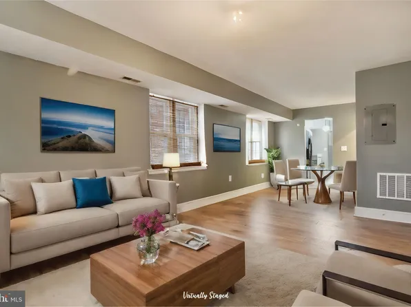 121 Galveston Pl SW APT 1, Washington, DC 20032