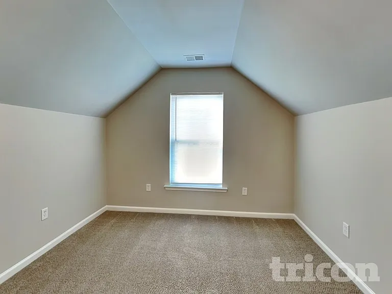 224 Barnevelder Dr — Photo 11
