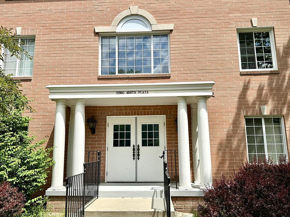 1st image of 12990 W Bluemound ROAD #103