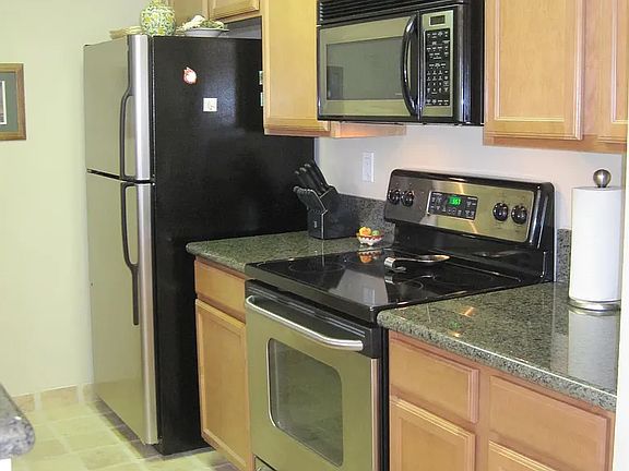 5th image of 7190 Shoreline Dr Unit 6205