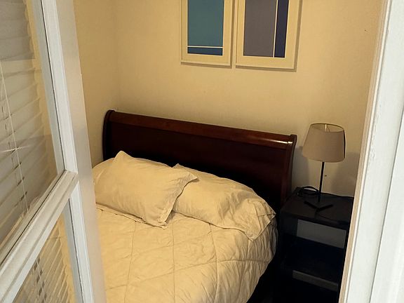 5th image of 5601 Collins Ave APT 623