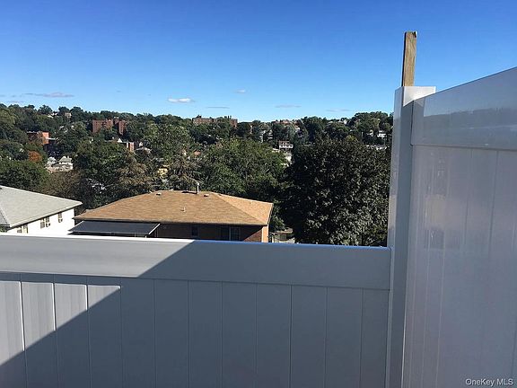 5th image of 62 Gibson Pl