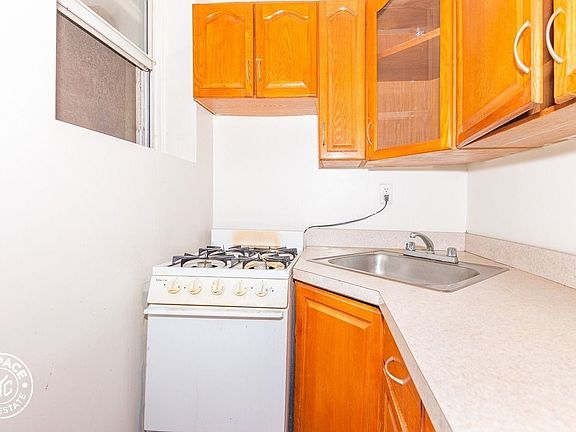 5th image of 1119 Bergen St APT 3b