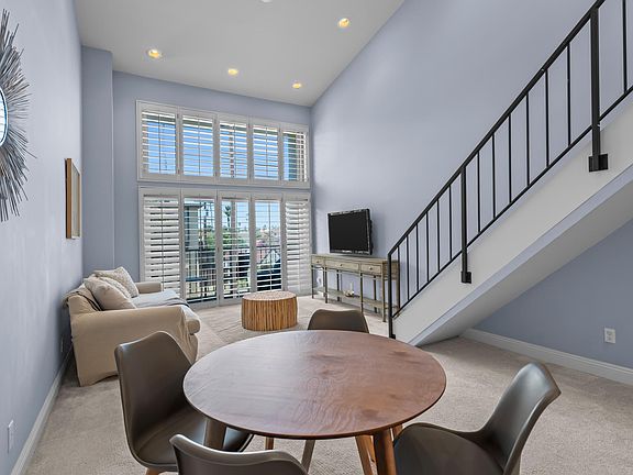 3rd image of 1400 S Catalina Ave Unit 308