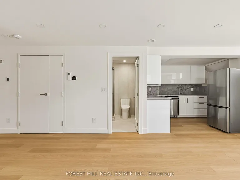 250 Hallam St #LOWER — Photo 1