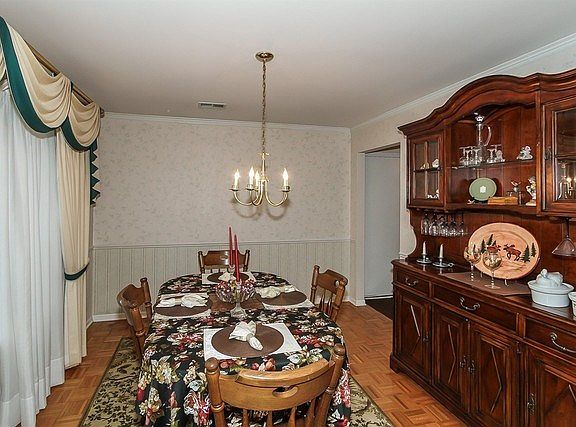 4th image of 4030 Fort Dearborn Ct