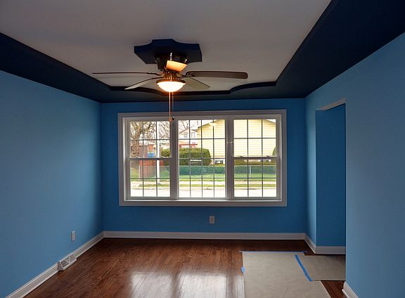 5th image of 427 Price Ave