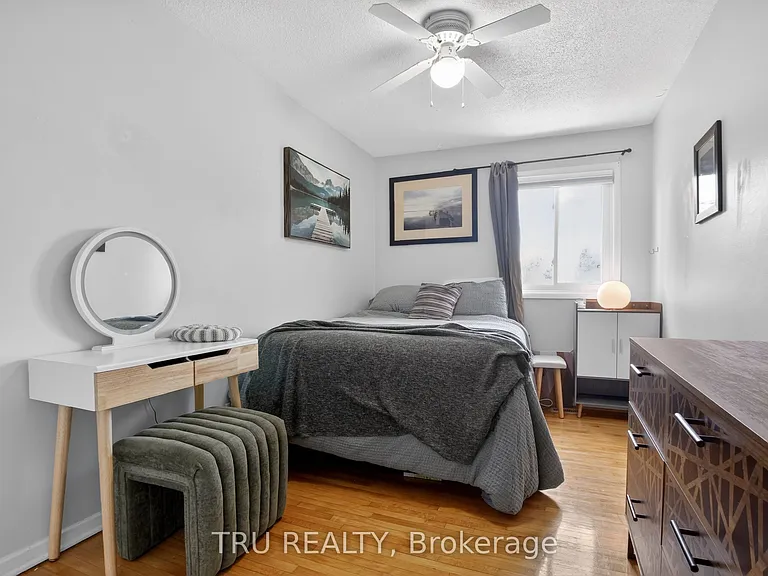 1253 Emperor Ave — Photo 18
