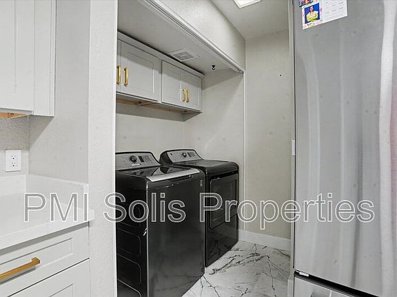 5th image of 1510 E Taro Ln