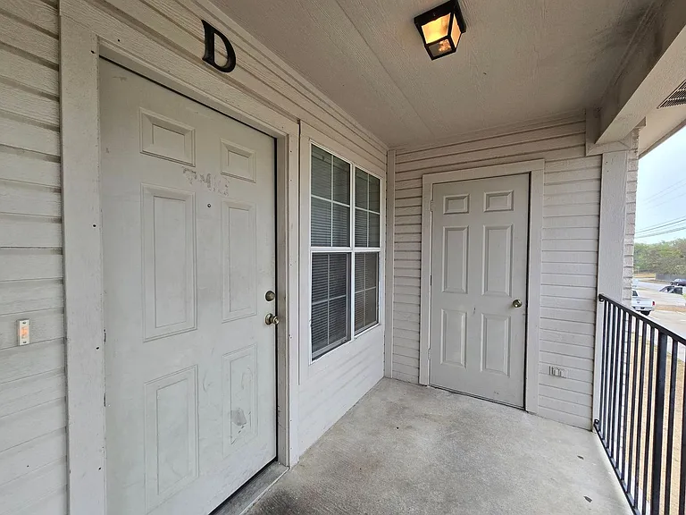 2309 Terrace Dr #D — Photo 3