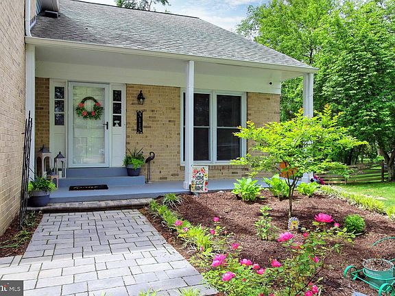 3rd image of 3115 Madison Hill Ct