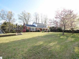 1033 Lakeview Cir, Greer, SC 29651