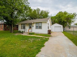 2124 W Irving St, Wichita, KS 67213