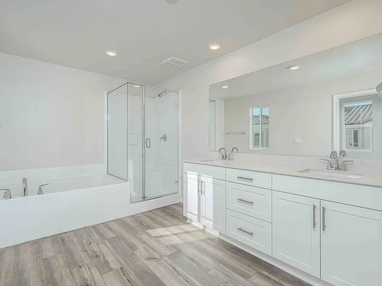 466 Meyer Pl — Photo 17