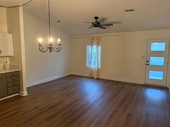 3rd image of 740 Graham Way