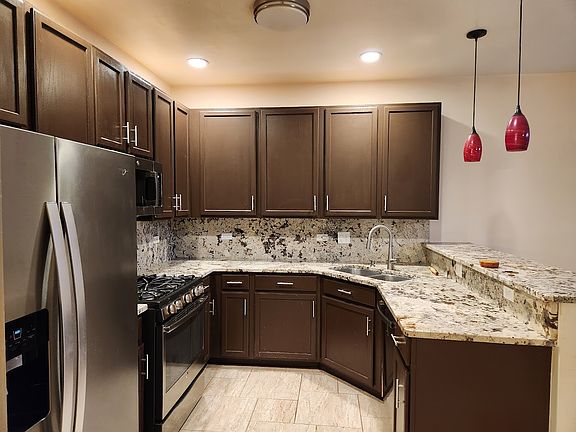 4th image of 2665 N Greenwood Ave