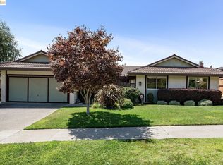 7979 Shay Dr, Oakland, CA 94605