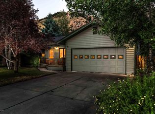 1175 W Hay Sled Dr, Jackson, WY 83001