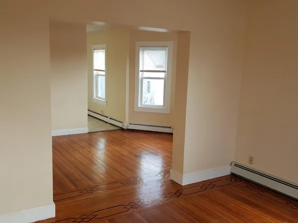 13 Greenwood St Floor 3, Providence, RI 02909