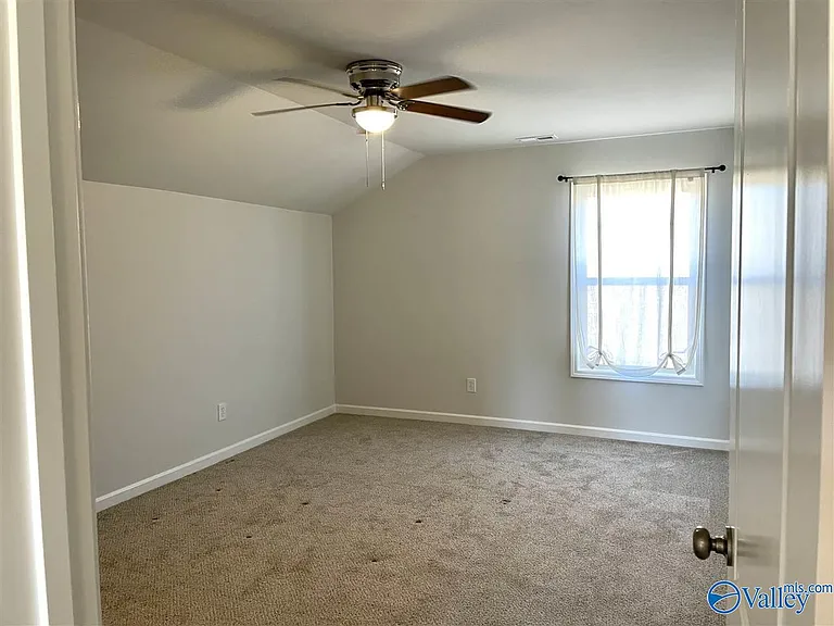 7305 Kendama Ct — Photo 34