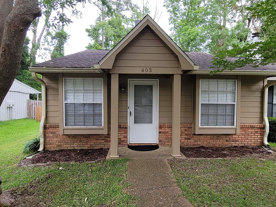 1st image of 403 Richview Park Cir E