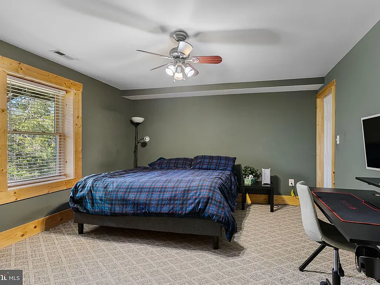 8 Hope Valley Ln — Photo 52