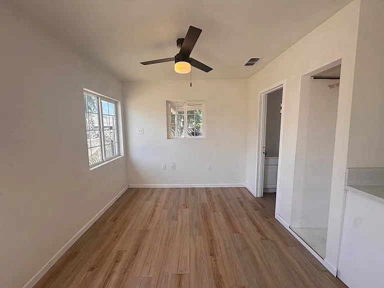 367 W County Line Rd #A — Photo 2