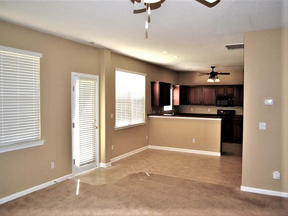 4th image of 7 Echo Valley Dr