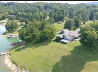 1230 Owens Ln, Dandridge, TN 37725