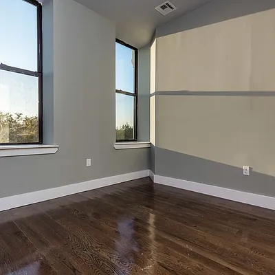 Rented by Nooklyn NYC LLC | media 26