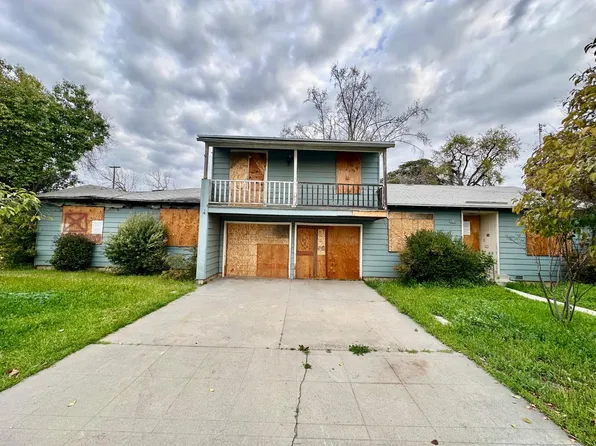 1010 N College Ave, Fresno, CA 93728