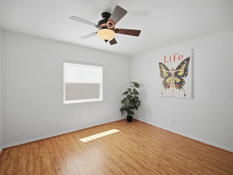 340 N La Fayette Park Pl — Photo 11