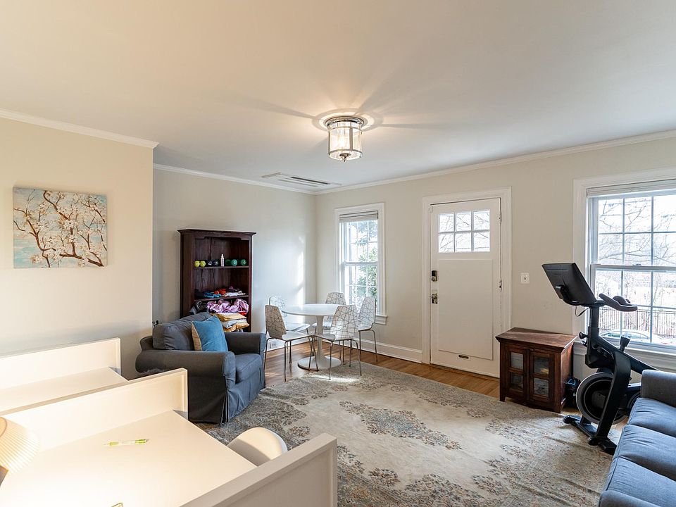 Living Room/Study